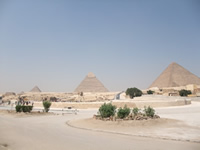 ギザの３大ピラミッド